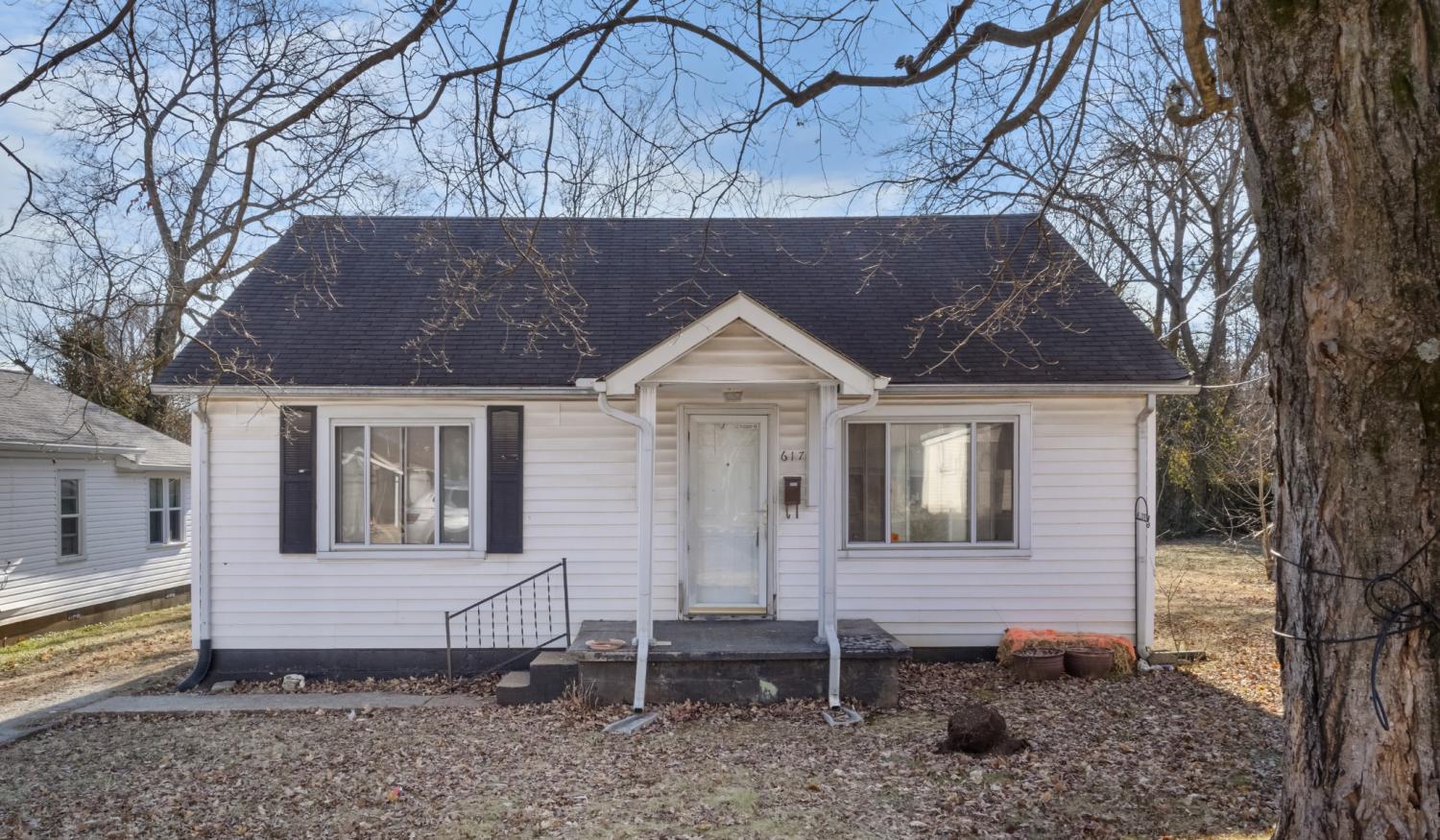 617-Richard-St For Sale