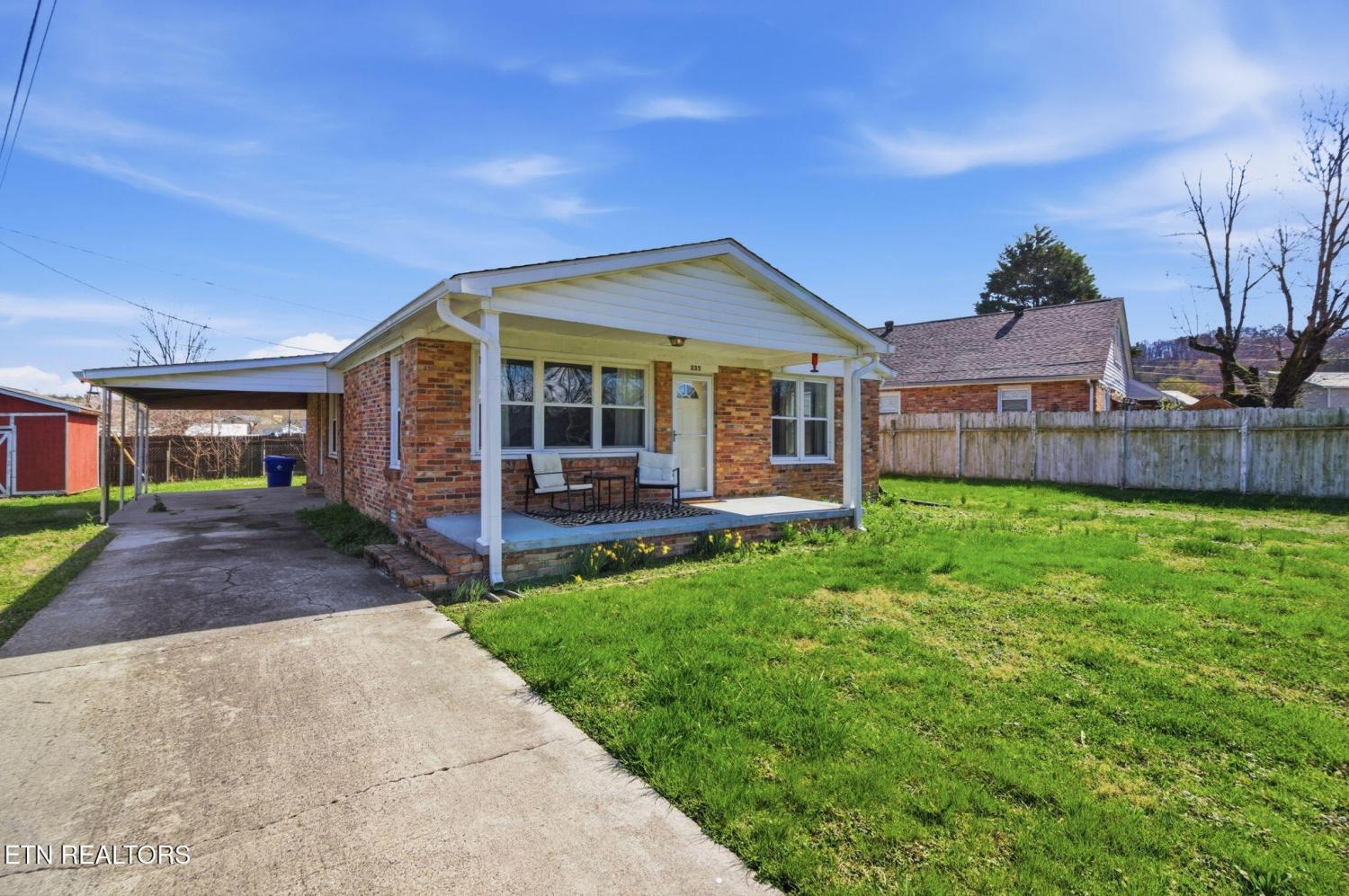335-S-Fowler-St For Sale