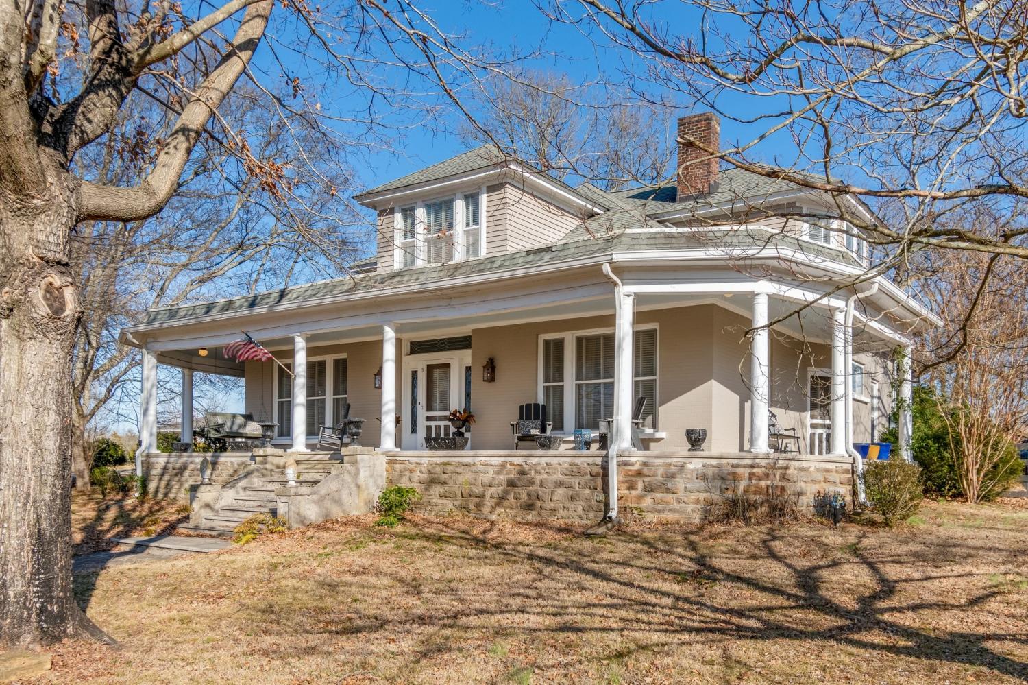 320-N-Main-St For Sale
