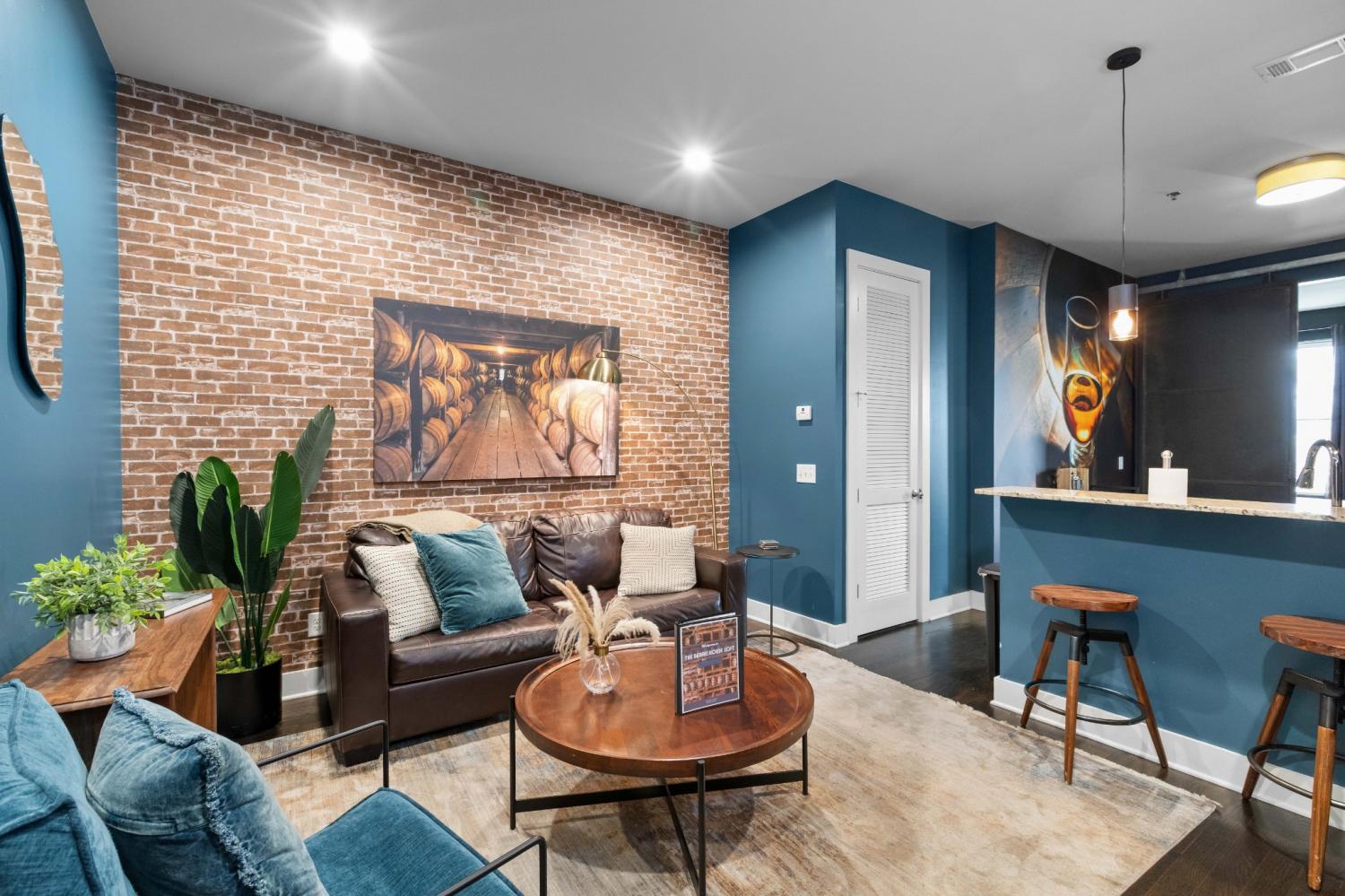 210-30th-Ave--N For Sale