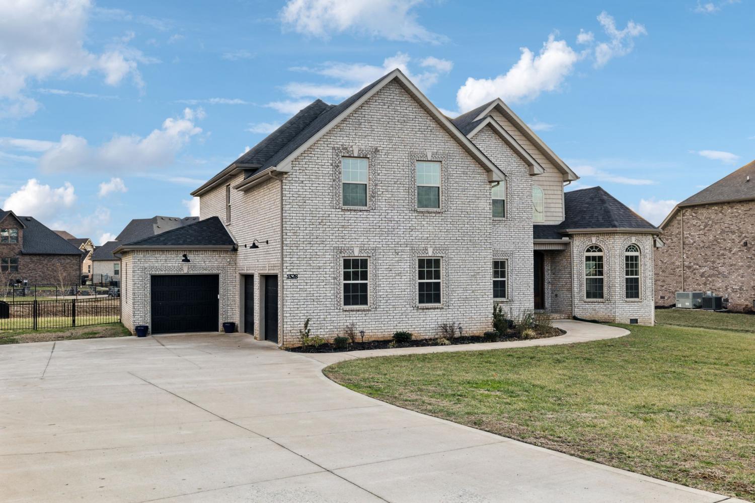 1528-Charles-Bell-Rd For Sale