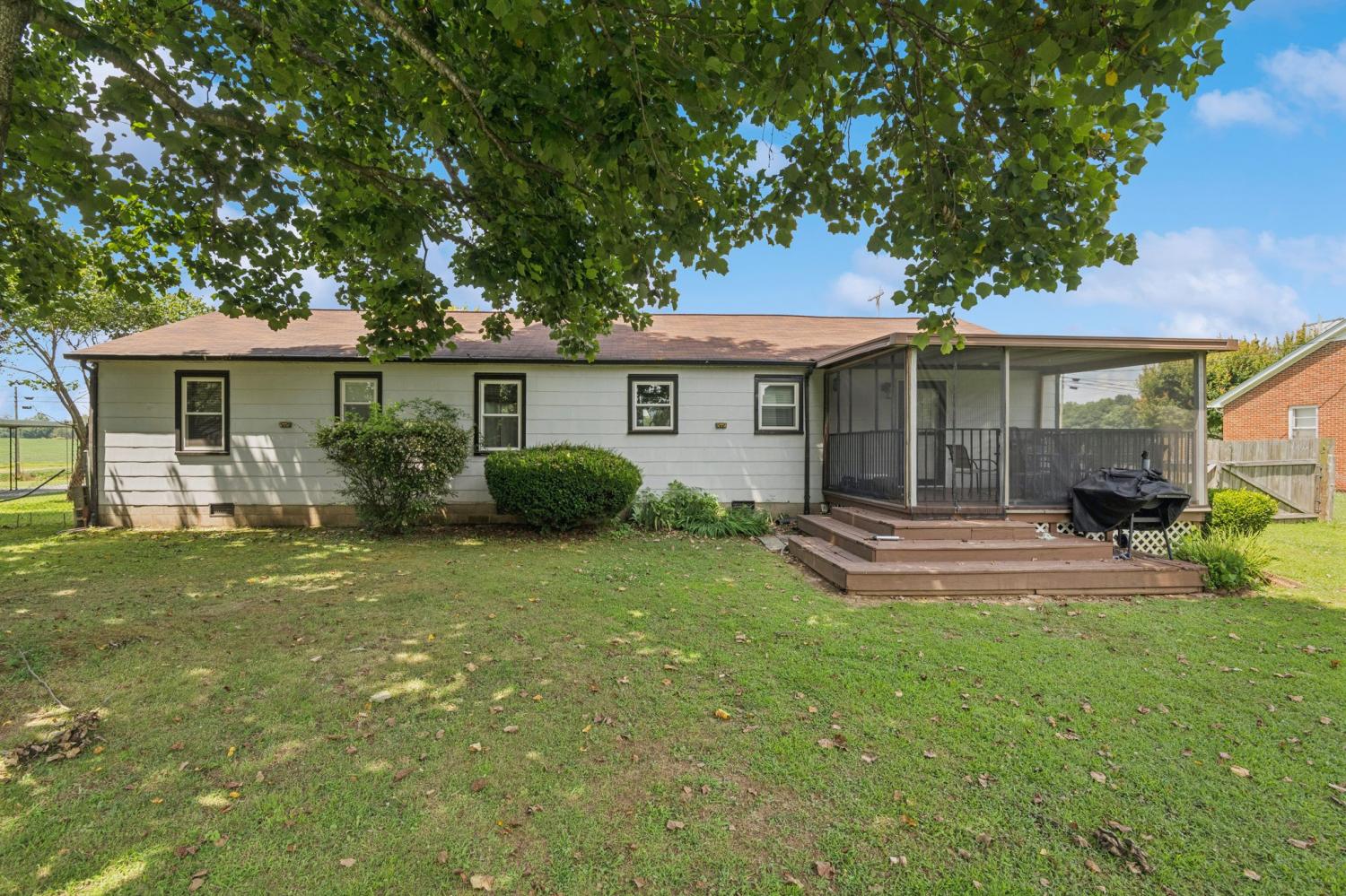 210-Pace-St For Sale