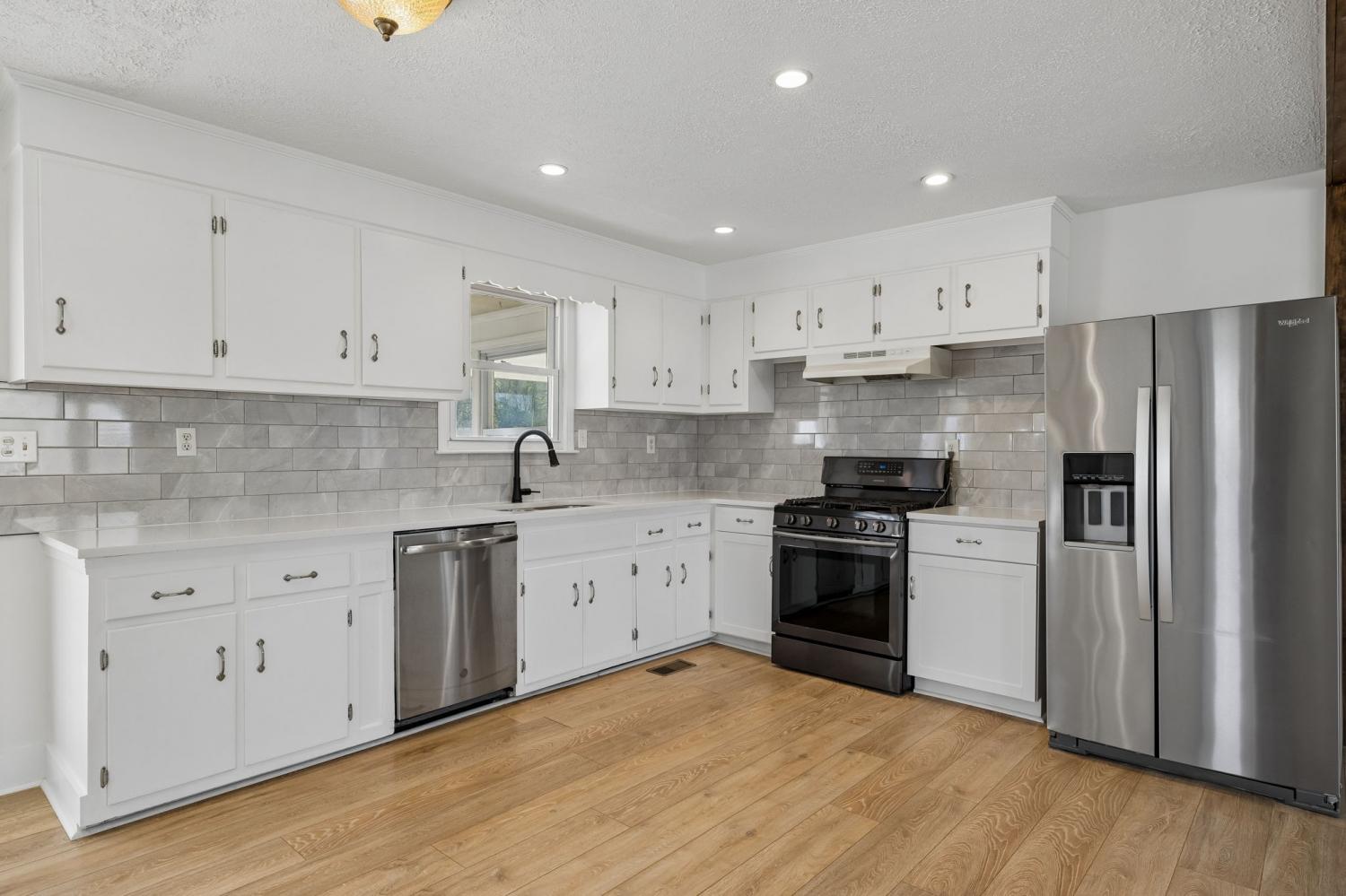 592-Shorty-Few-Rd For Sale