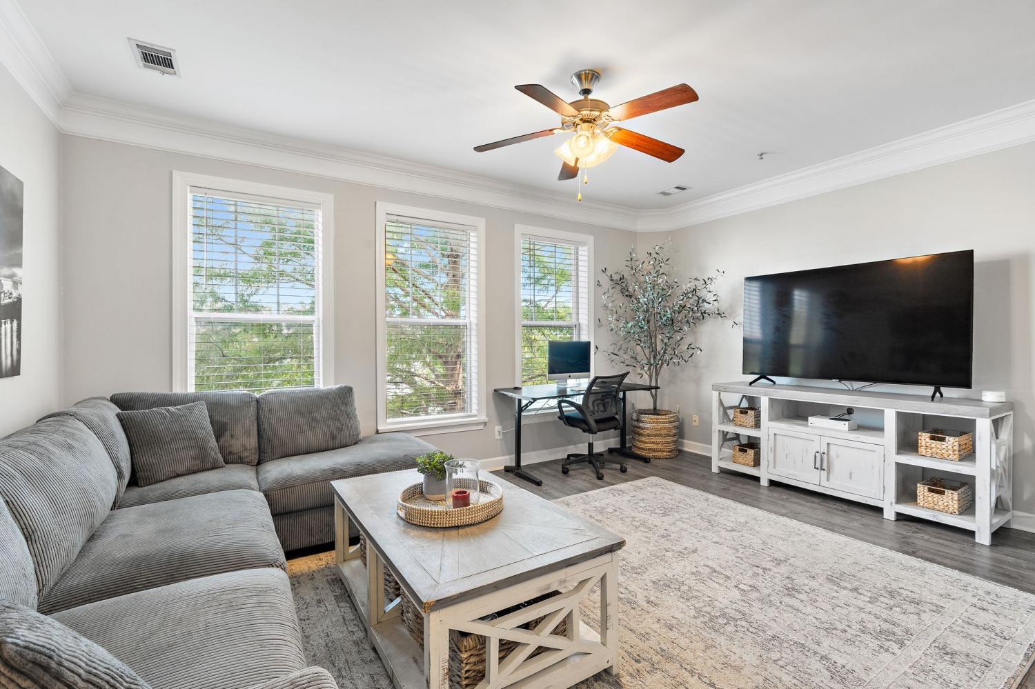 2310-Elliott-Ave For Sale