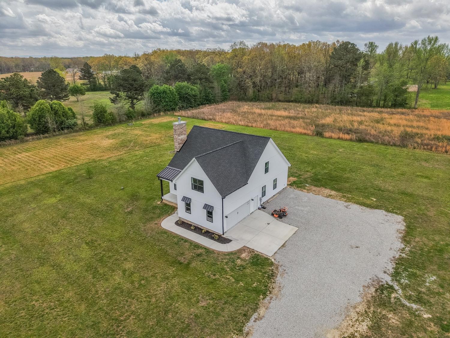 210-Deer-Creek-Ln For Sale