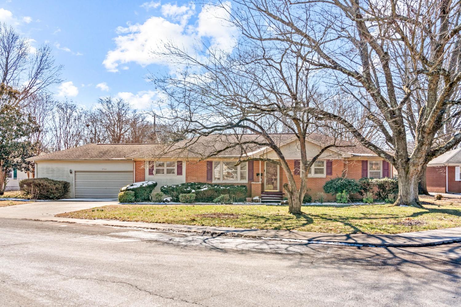 2741-Clinton-Cir For Sale