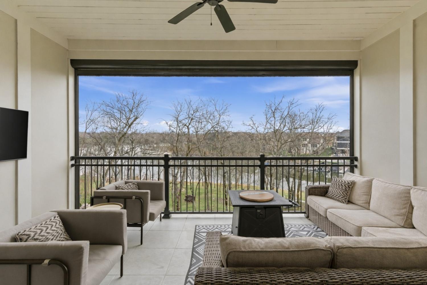 1024-Club-View-Drive For Sale