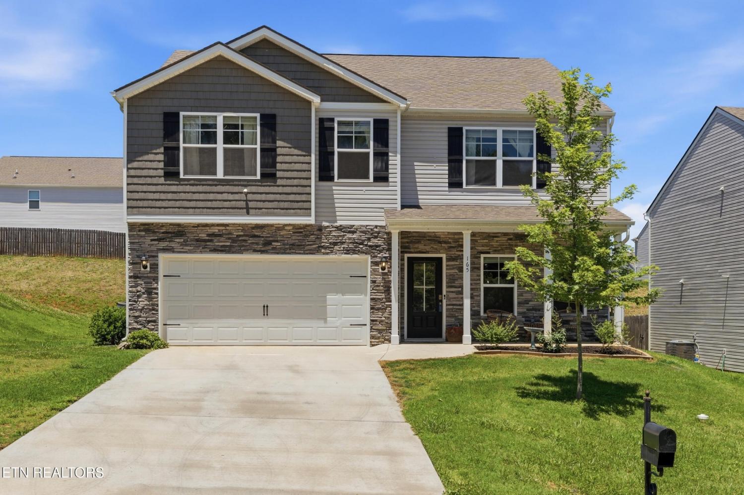 165-Ashe-Ave For Sale
