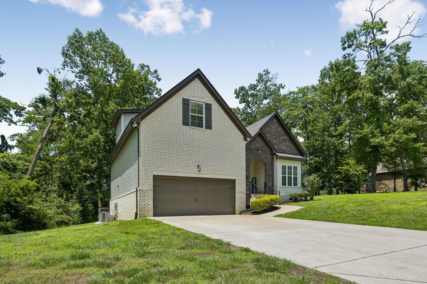 4530 General Forest Cir TN 37025 For Sale - 