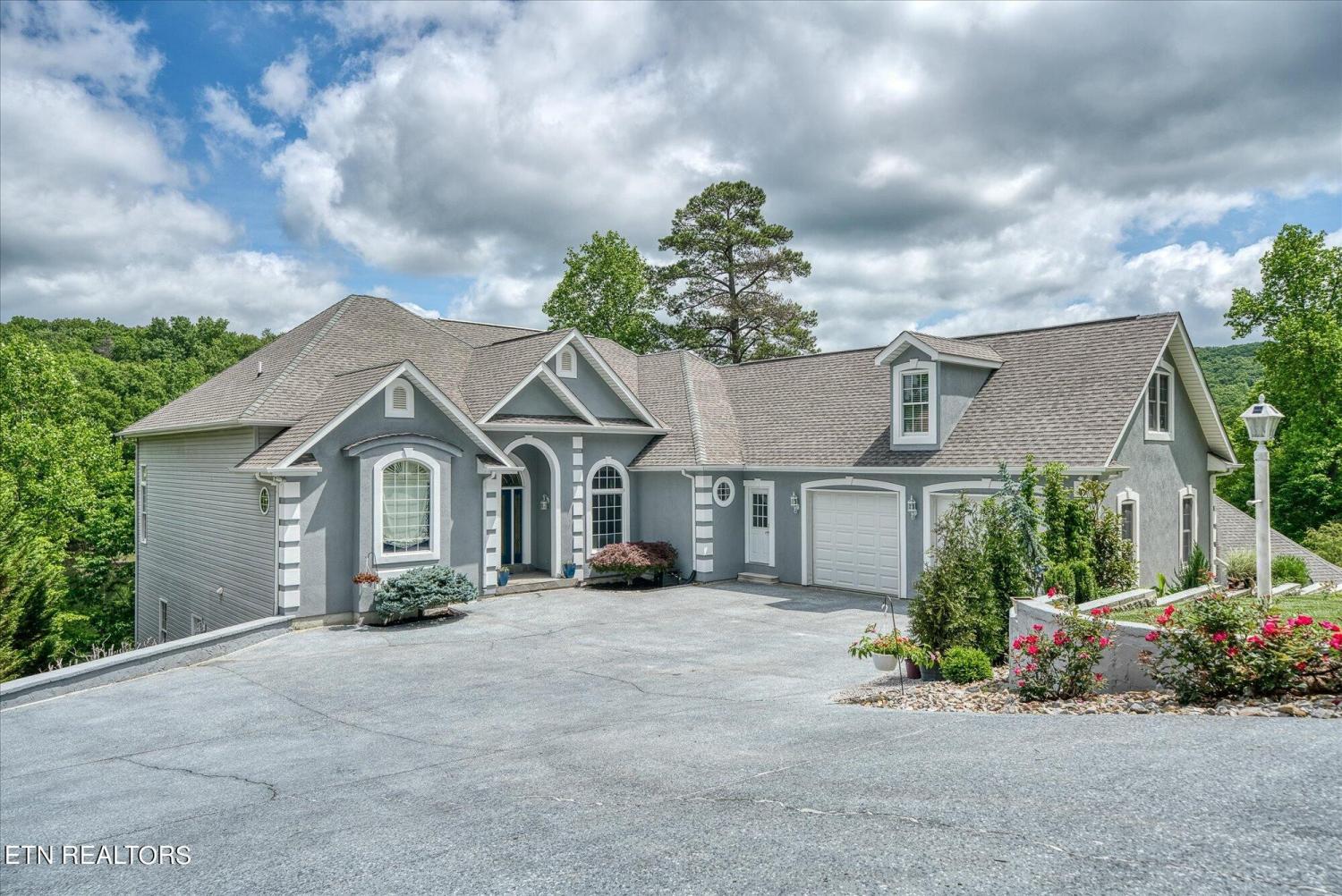 145-Pineridge-Loop For Sale