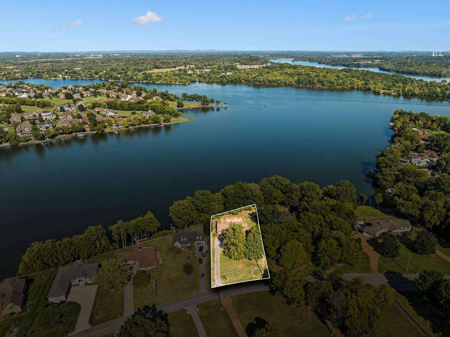 1471-Dickerson-Bay-Dr For Sale