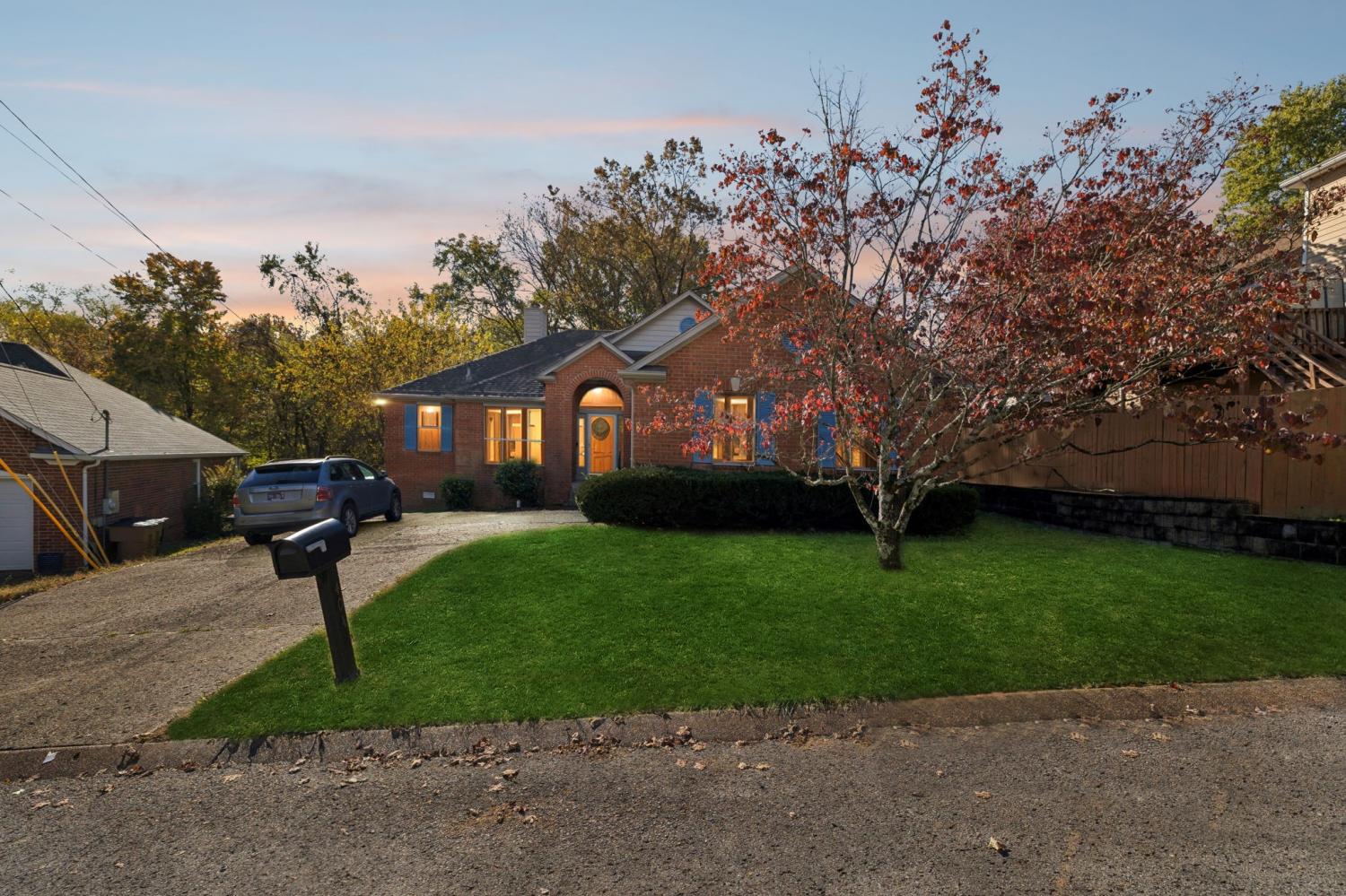 404-Black-Mountain-Dr For Sale