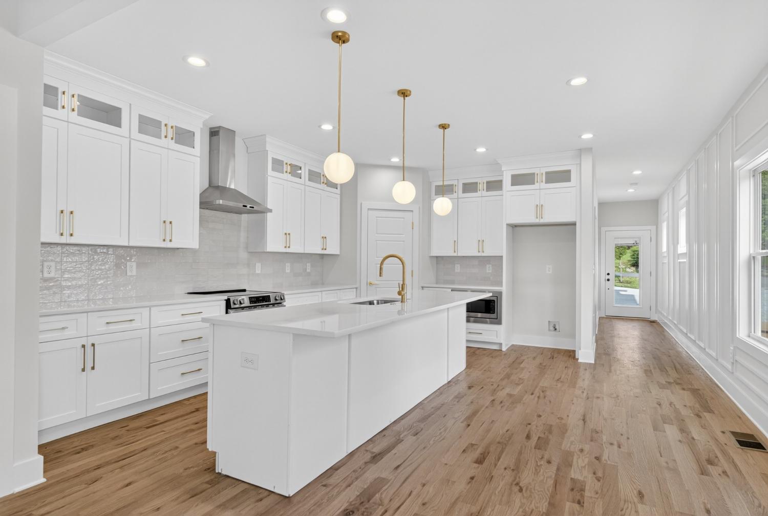 2118A-Burns-St For Sale