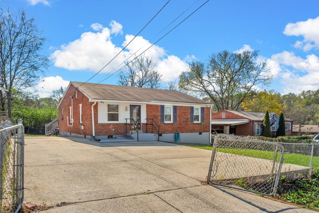 1905-Laurinda-Dr For Sale