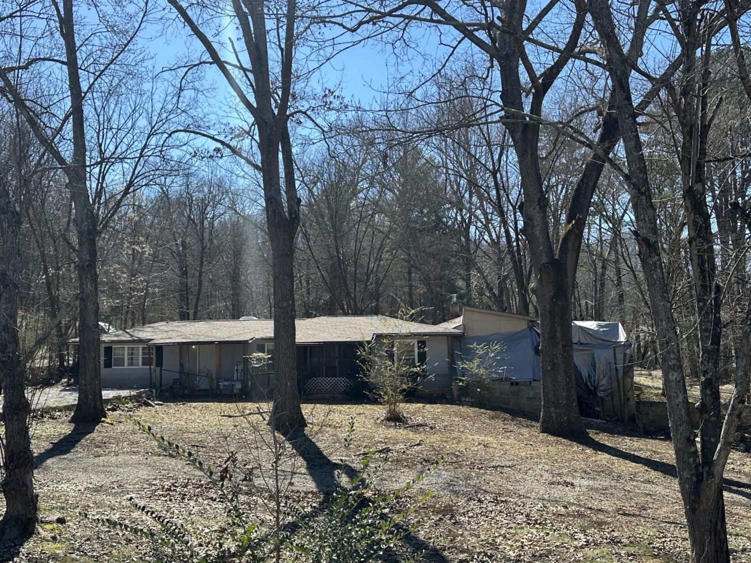 860-Weeks-Drive--NE For Sale