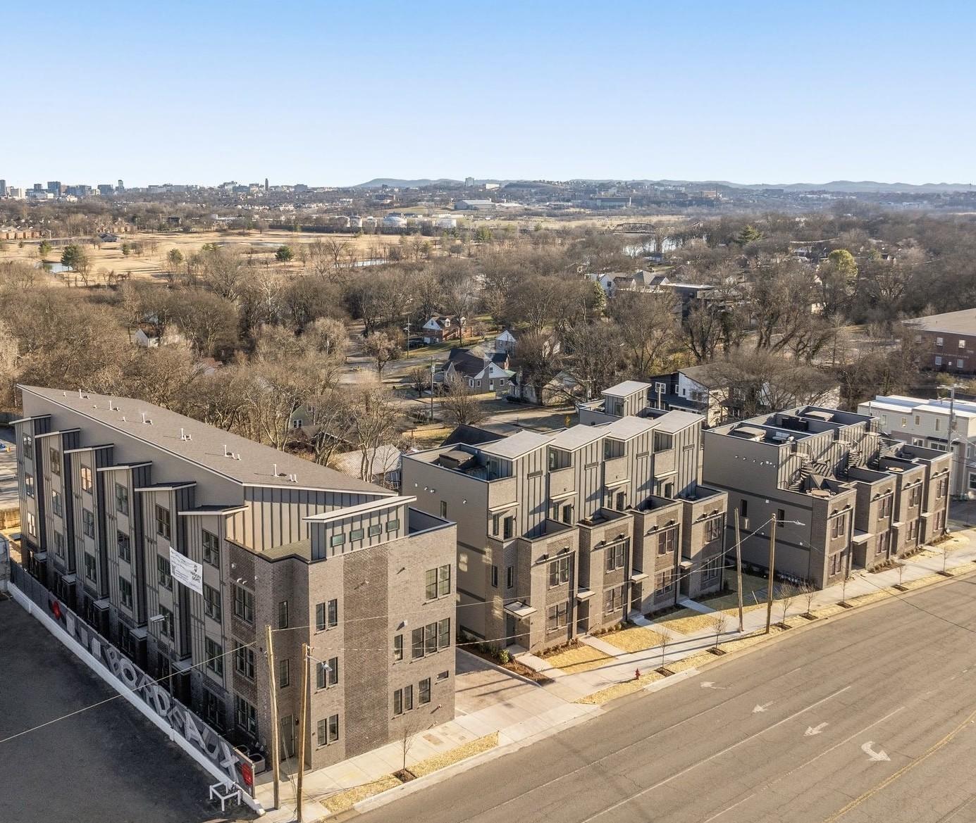 2000-S-Hamilton-Rd For Sale