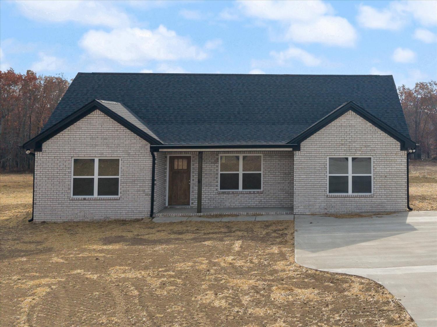 77-Dukes-Park-Rd For Sale