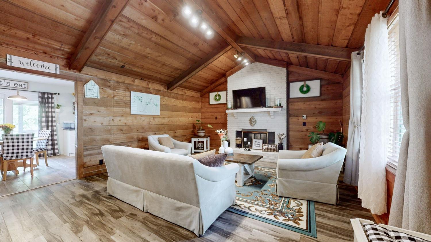312-Country-Ct For Sale