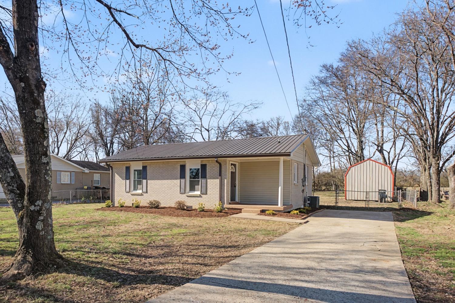 110-Green-Meadow-Dr For Sale