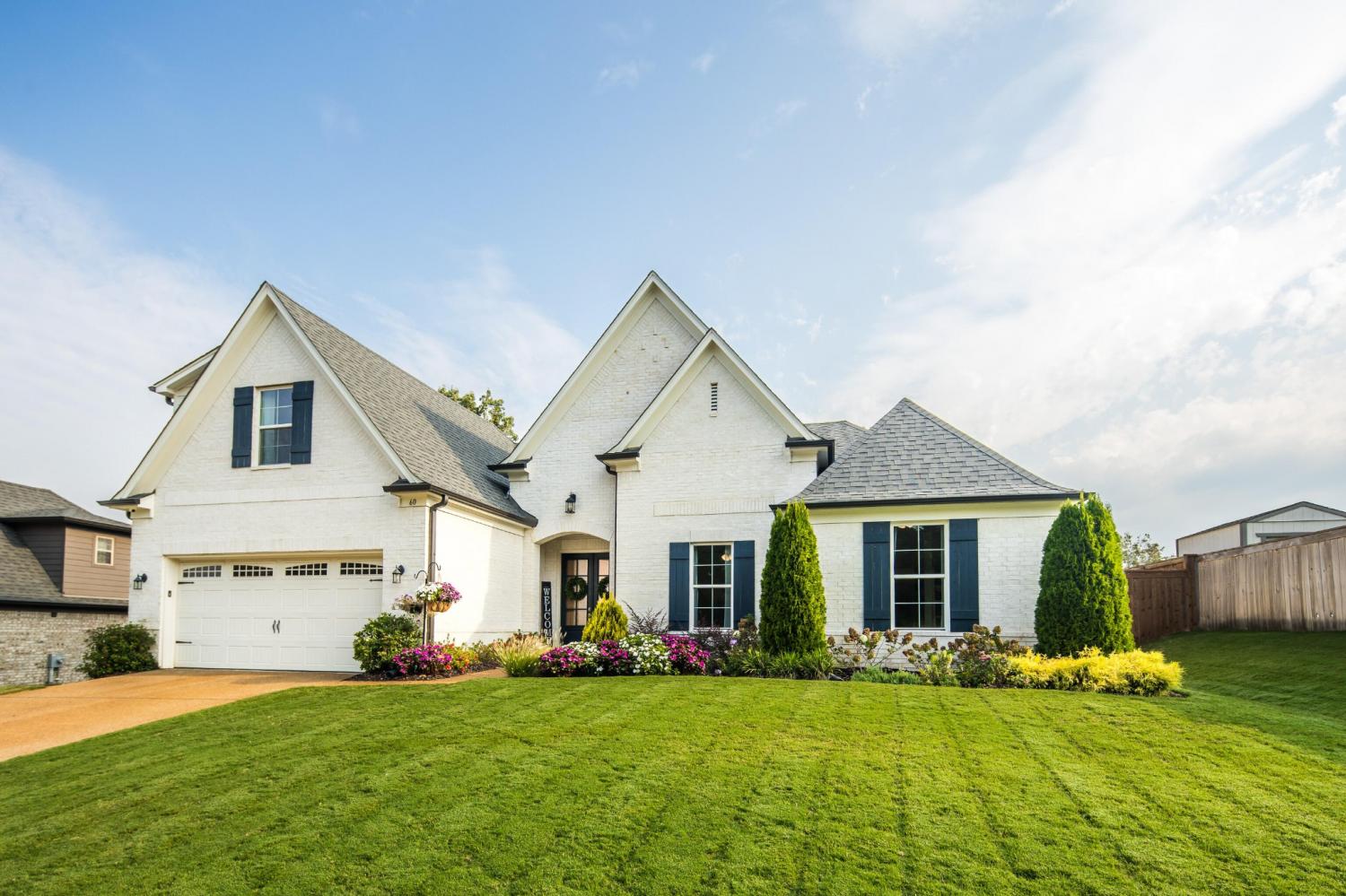 60-Laurel-Glen-DR For Sale