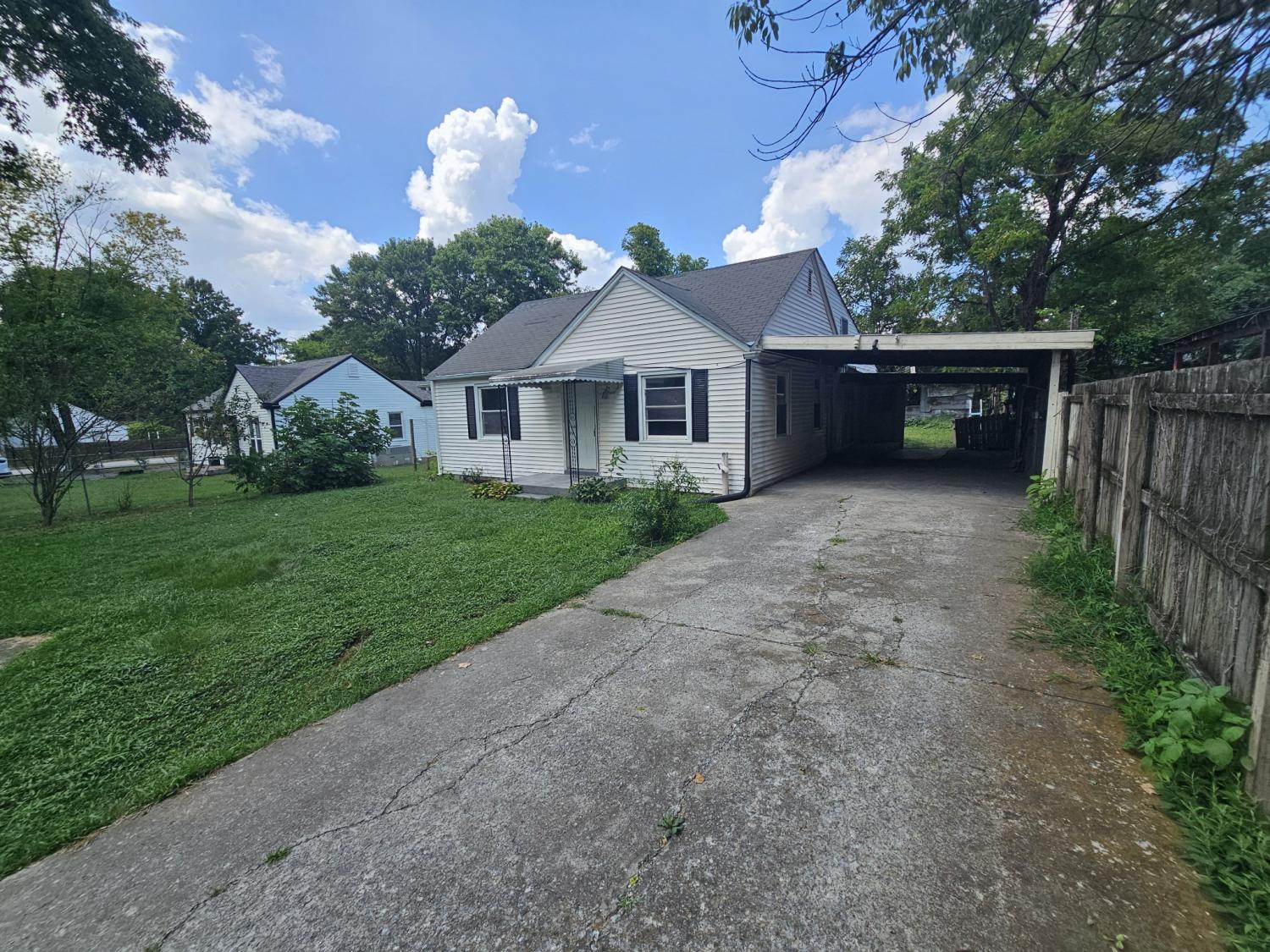 902-Kipling-Dr For Sale