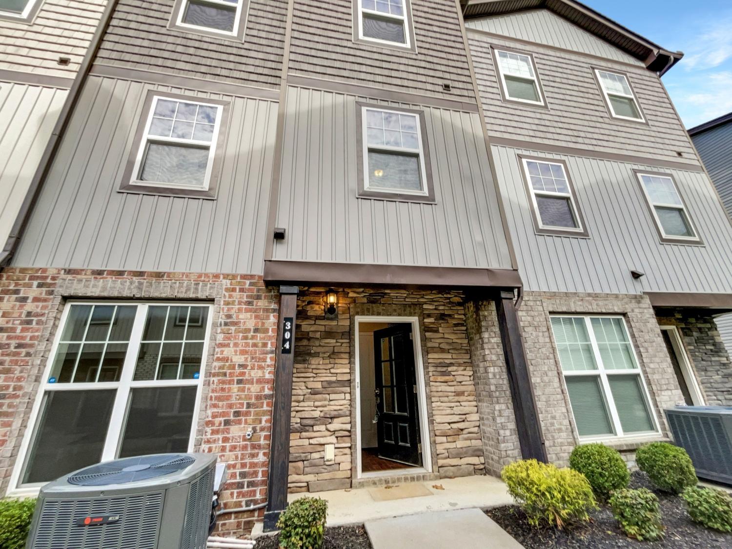 304-Negri-Ct--NE For Sale