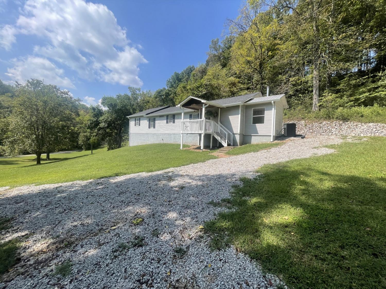 2184-Apple-Hill-Rd For Sale
