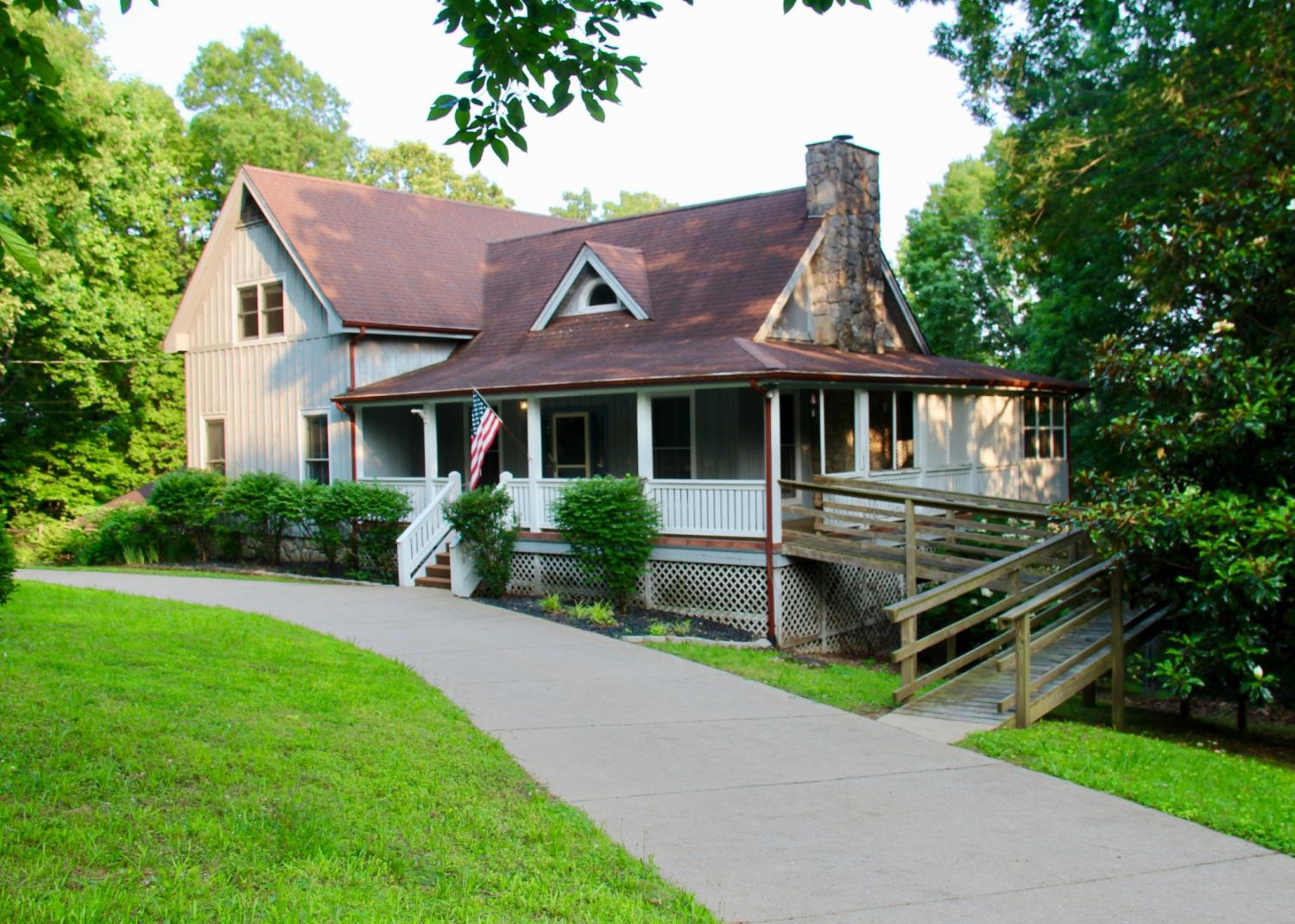 1000-Blackburn-Ct For Sale