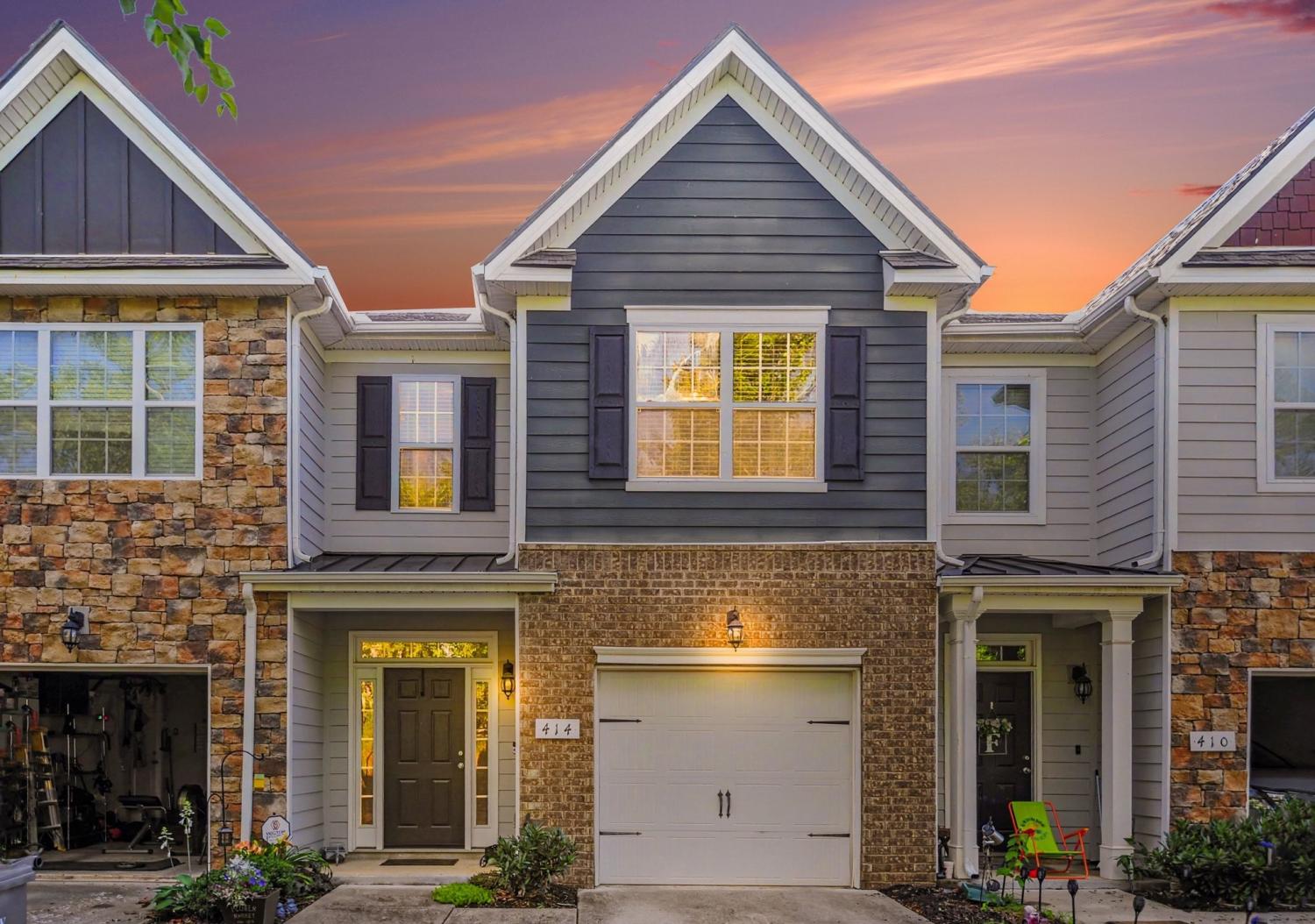 414-Manor-Row For Sale