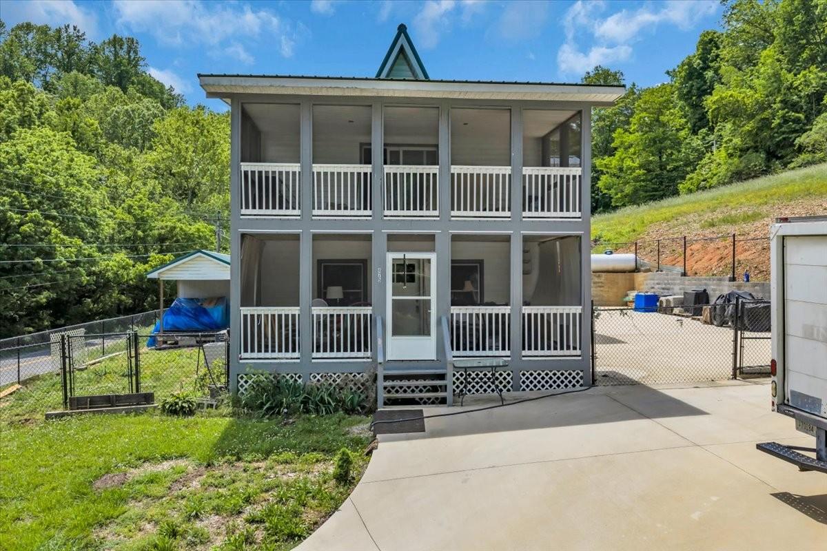 475-Lost-Creek-Rd For Sale
