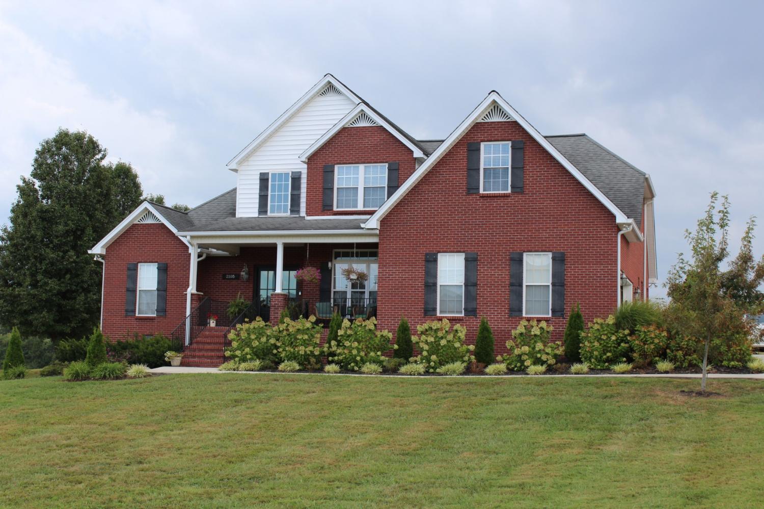2105-Foster-Cir For Sale