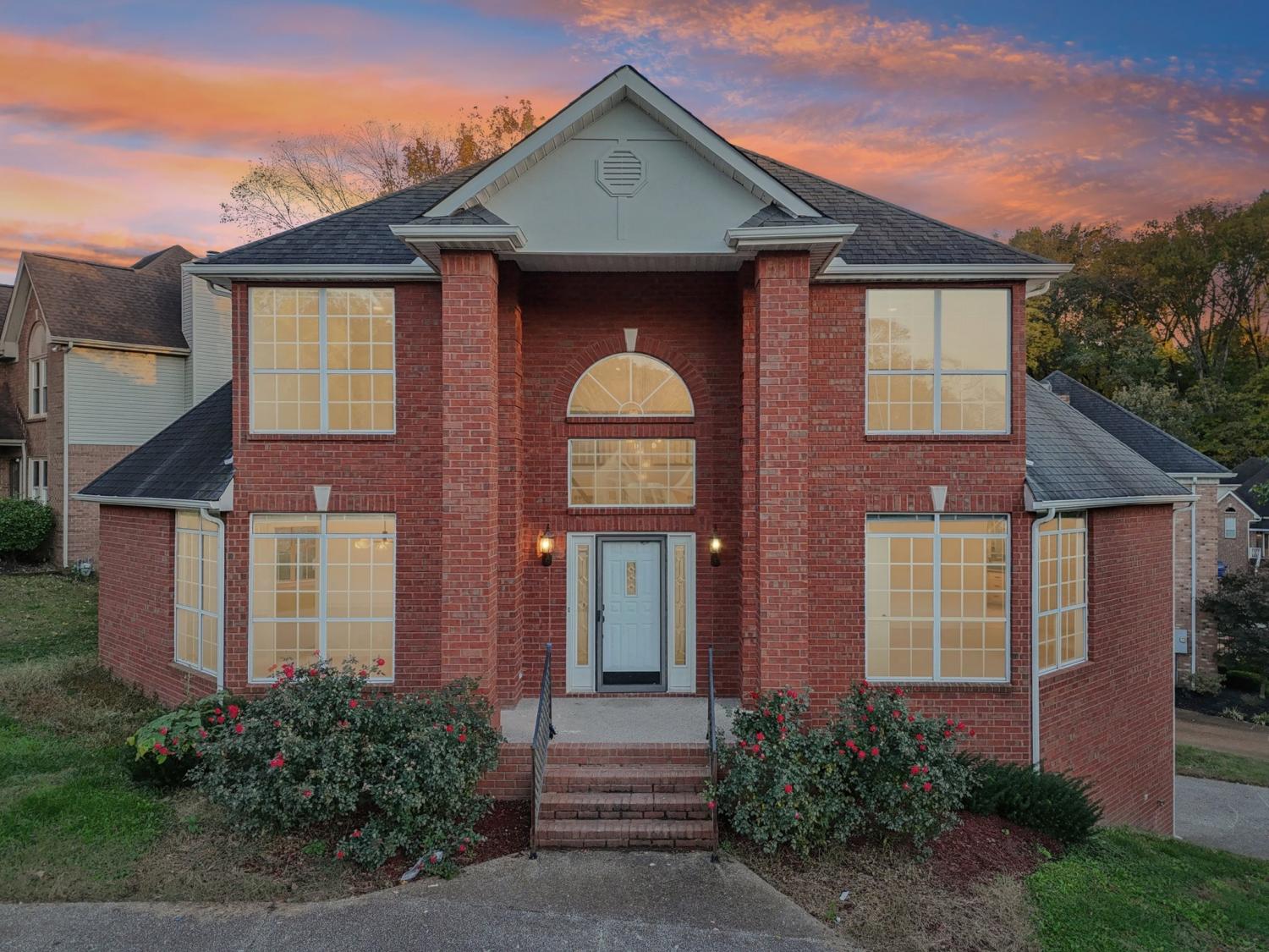 2201-S-Ashford-Ct For Sale