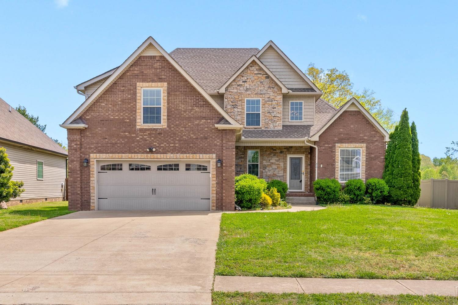 814-Carousel-Ct For Sale