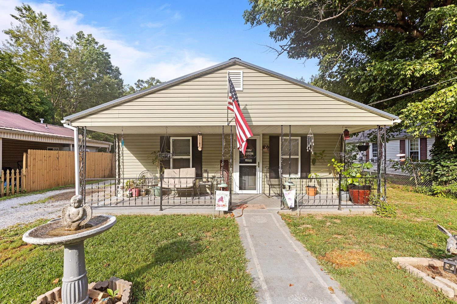 312-Gentry-Street For Sale