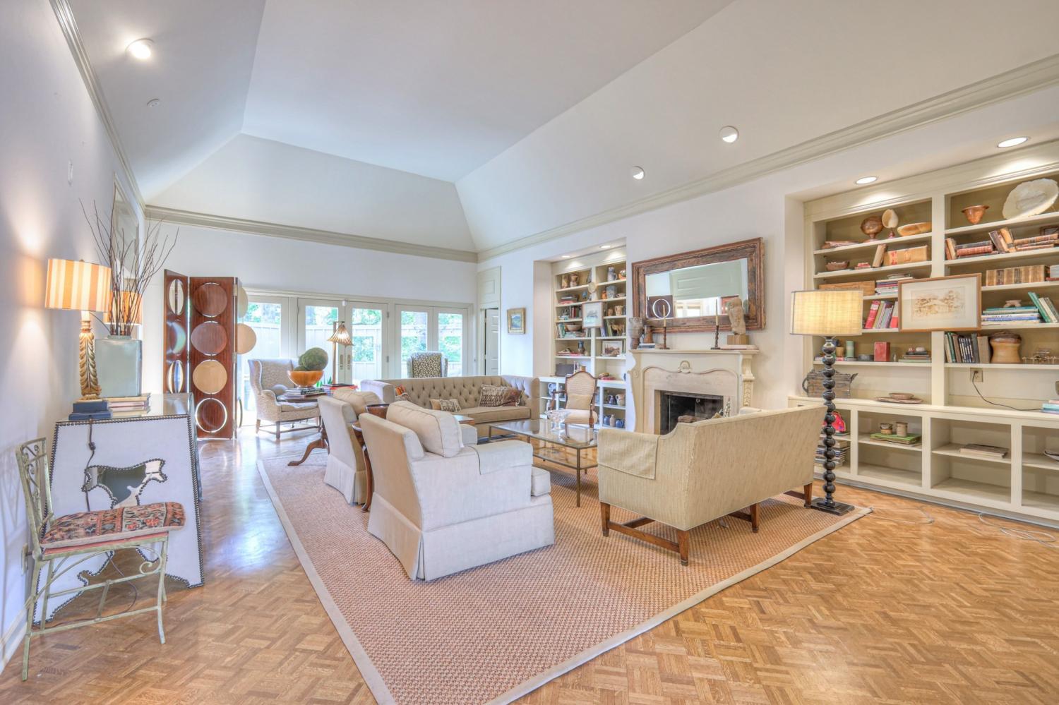 105-Burlington-Ct For Sale