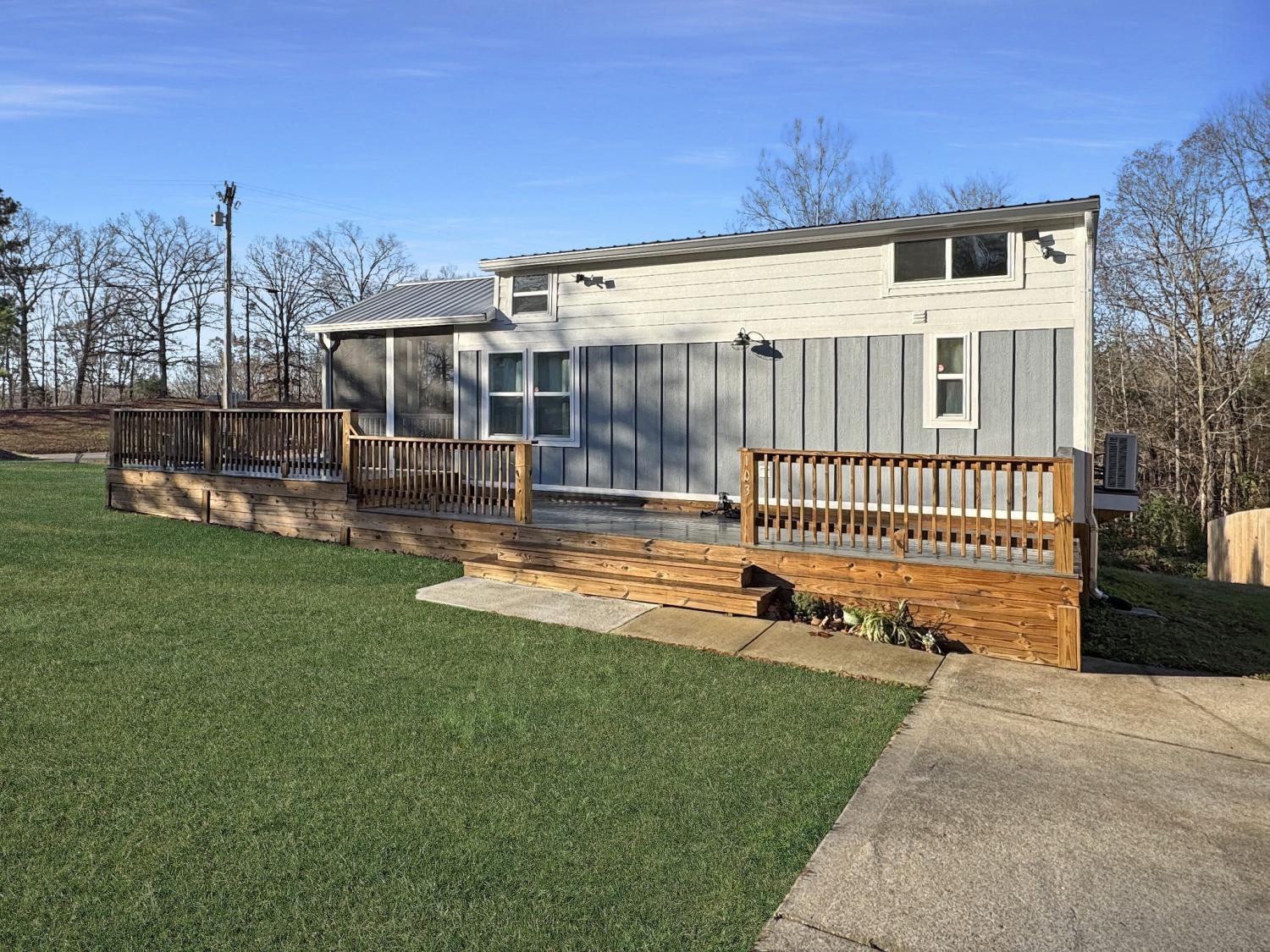 103-Thomas-Rd For Sale