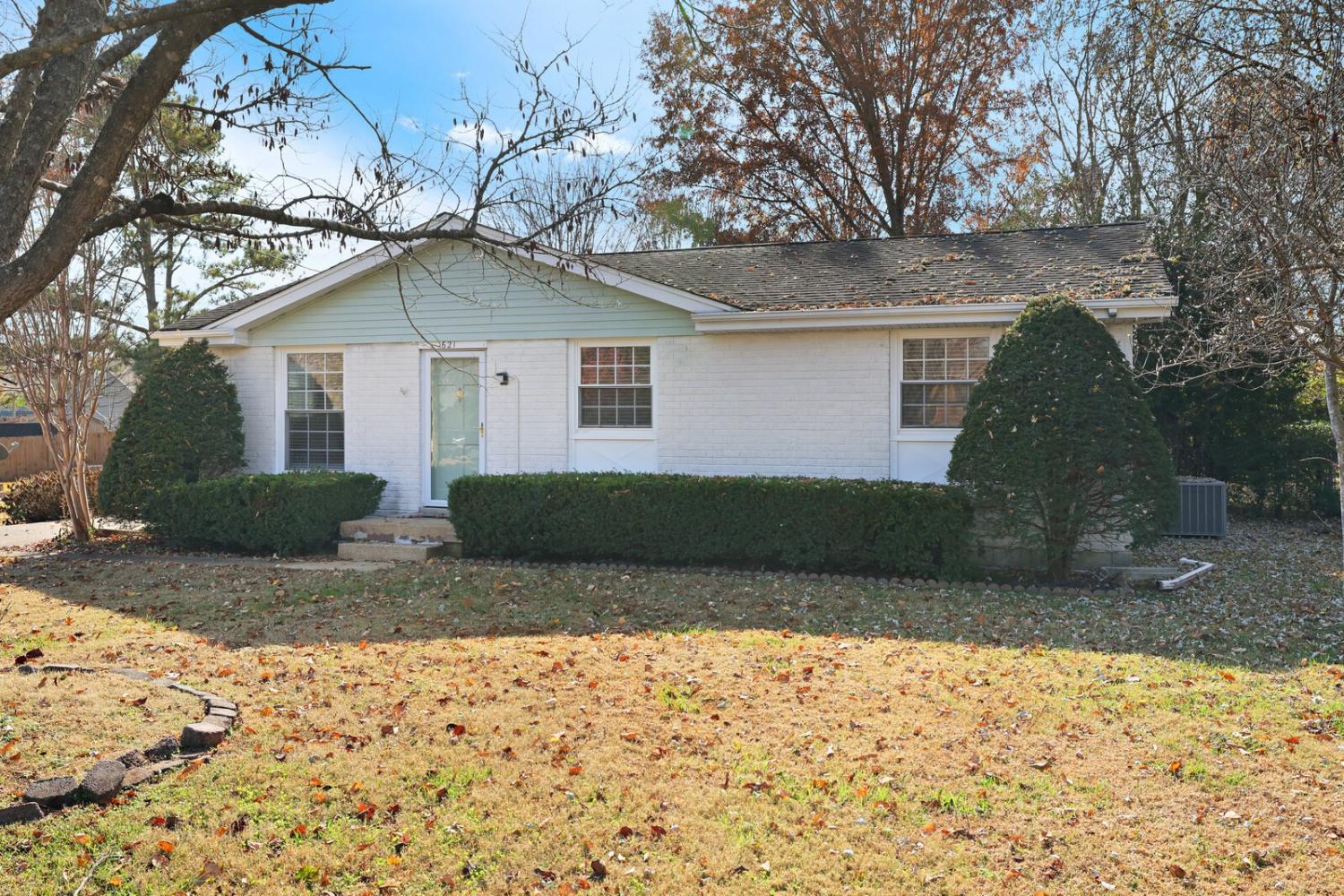 621-W-Meade-Blvd For Sale