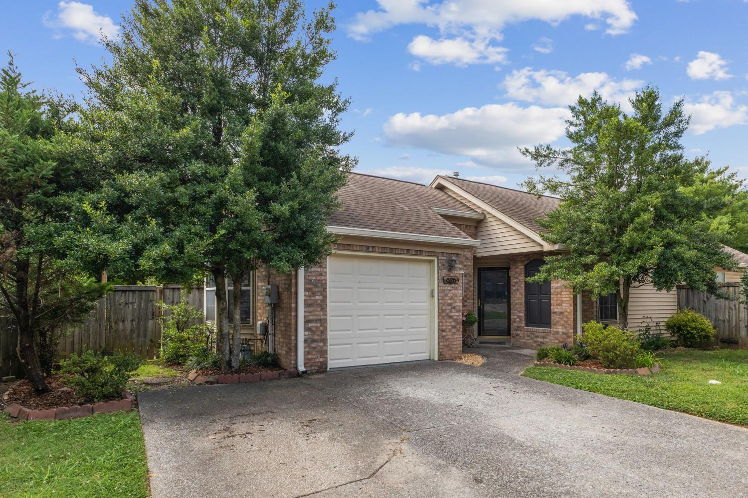 826-Brandyleigh-Ct For Sale