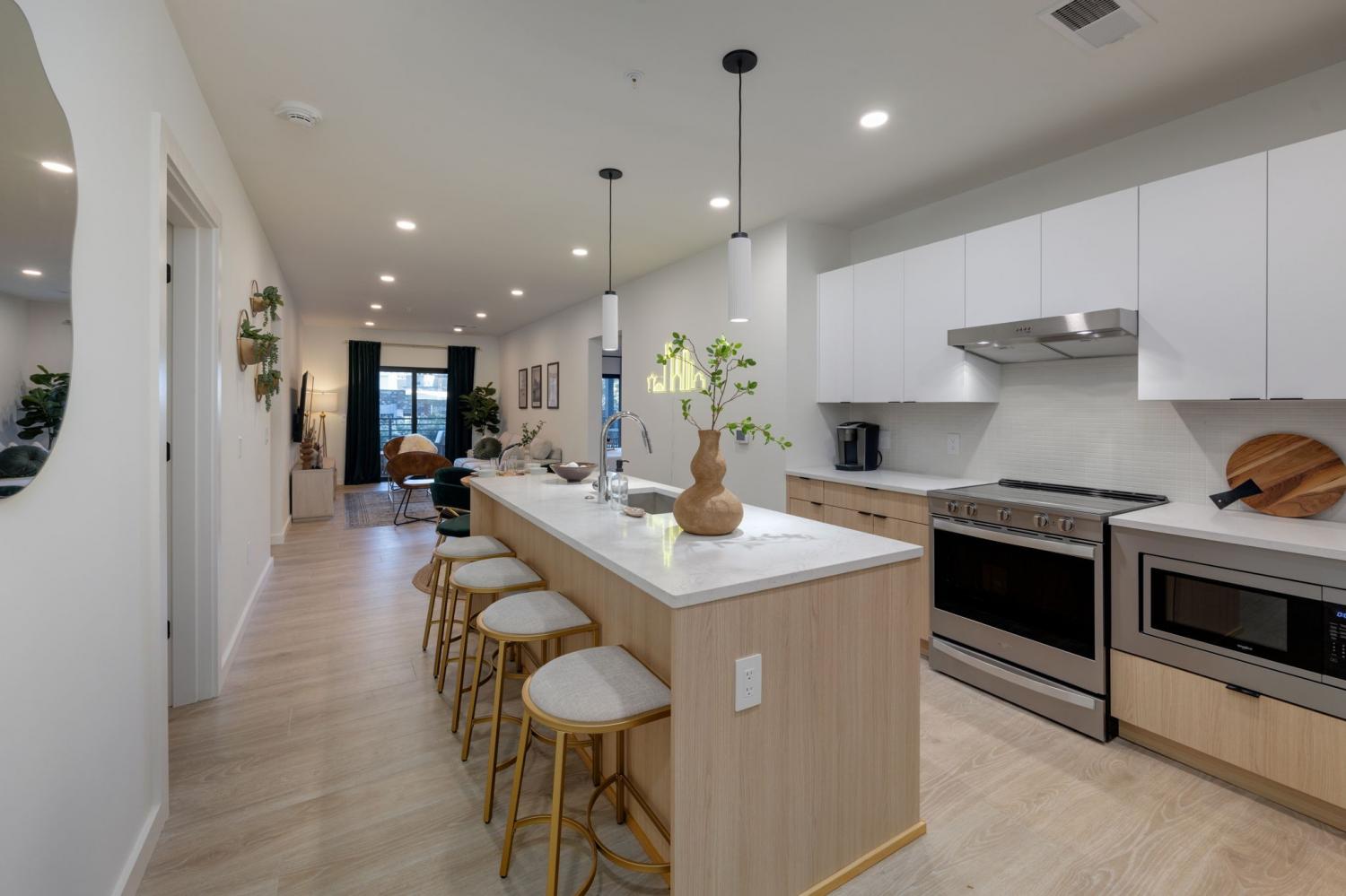 635-7th-Ave--S For Sale