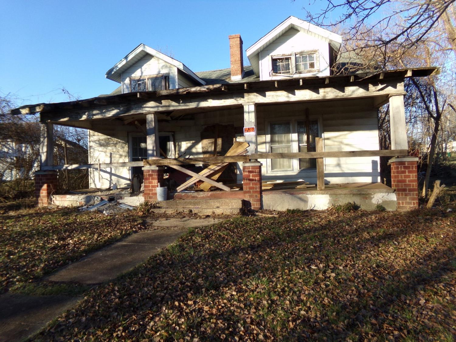 826-W-Church-St For Sale