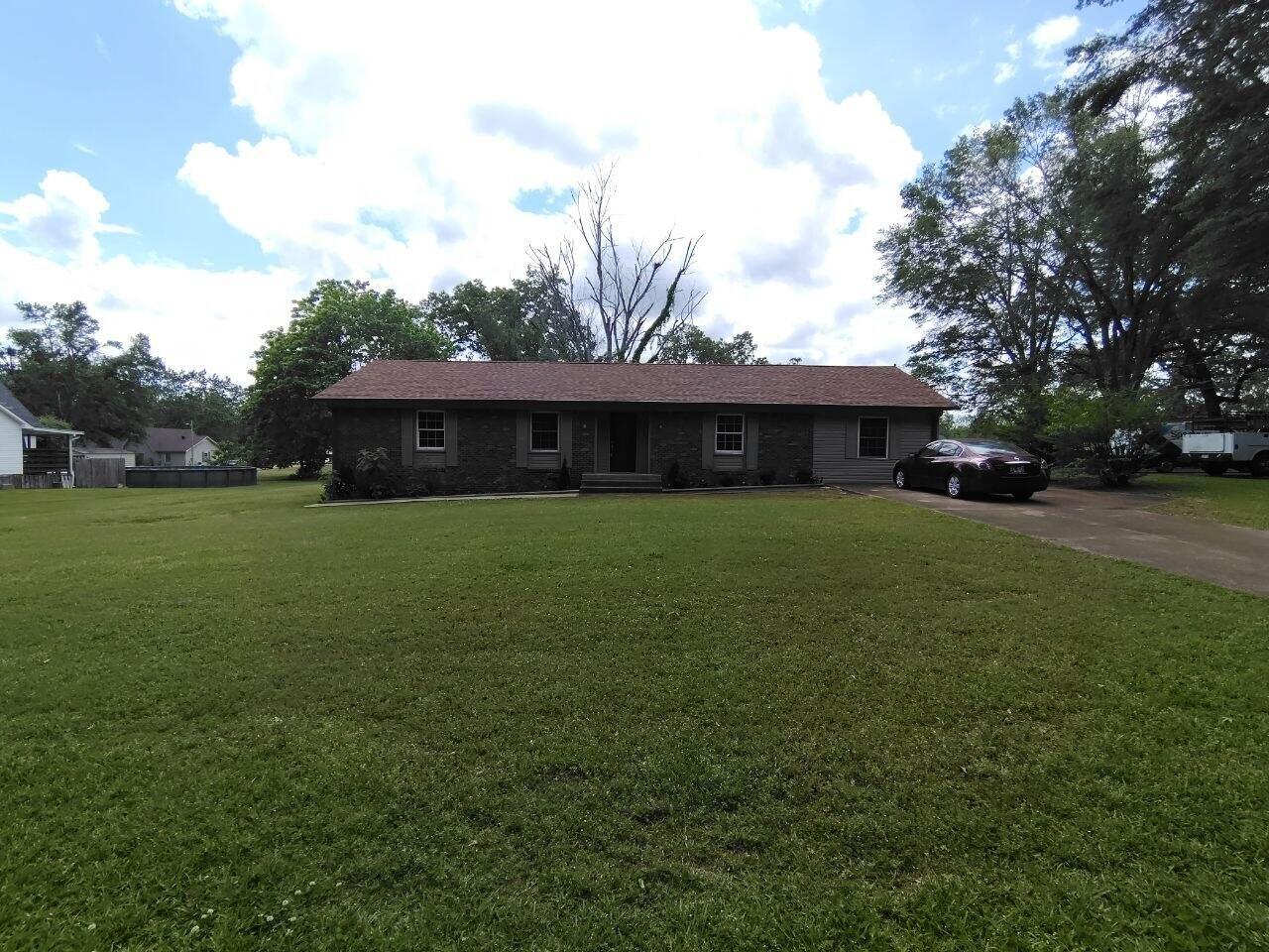 120-Barker-DR For Sale