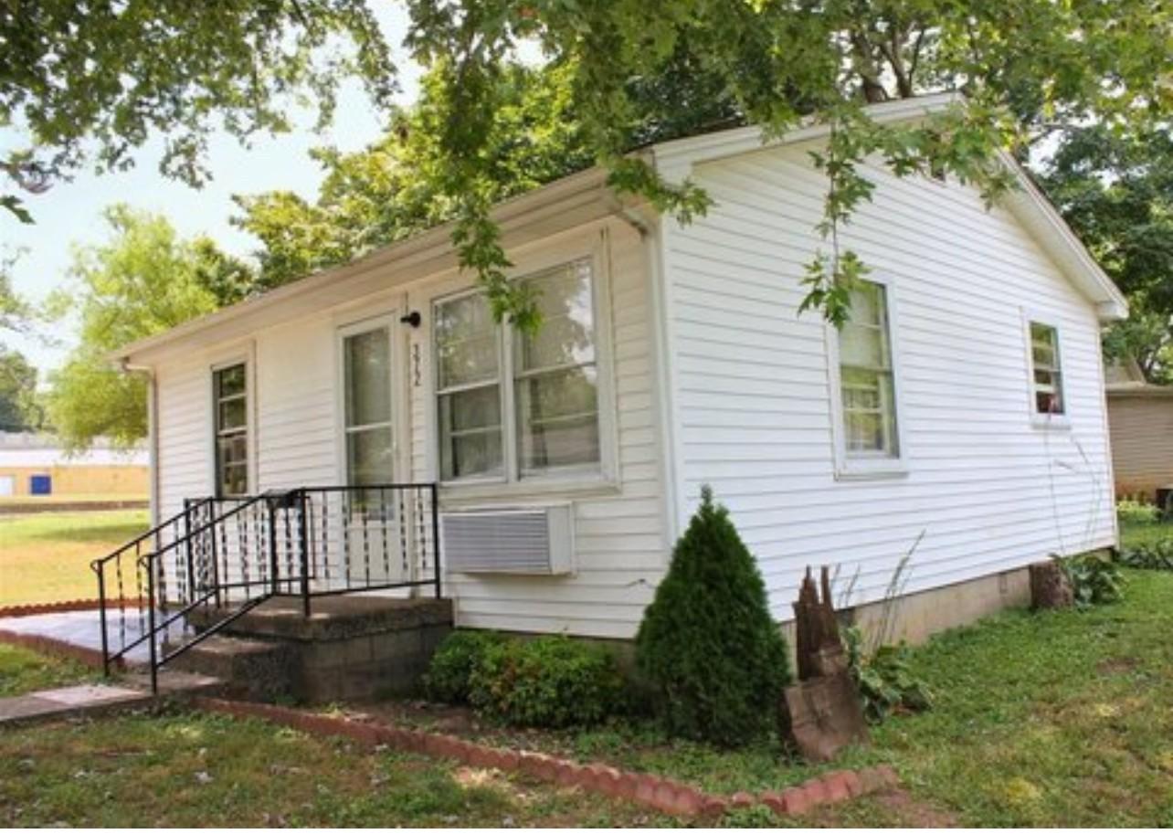 372-S-Spring-St For Sale