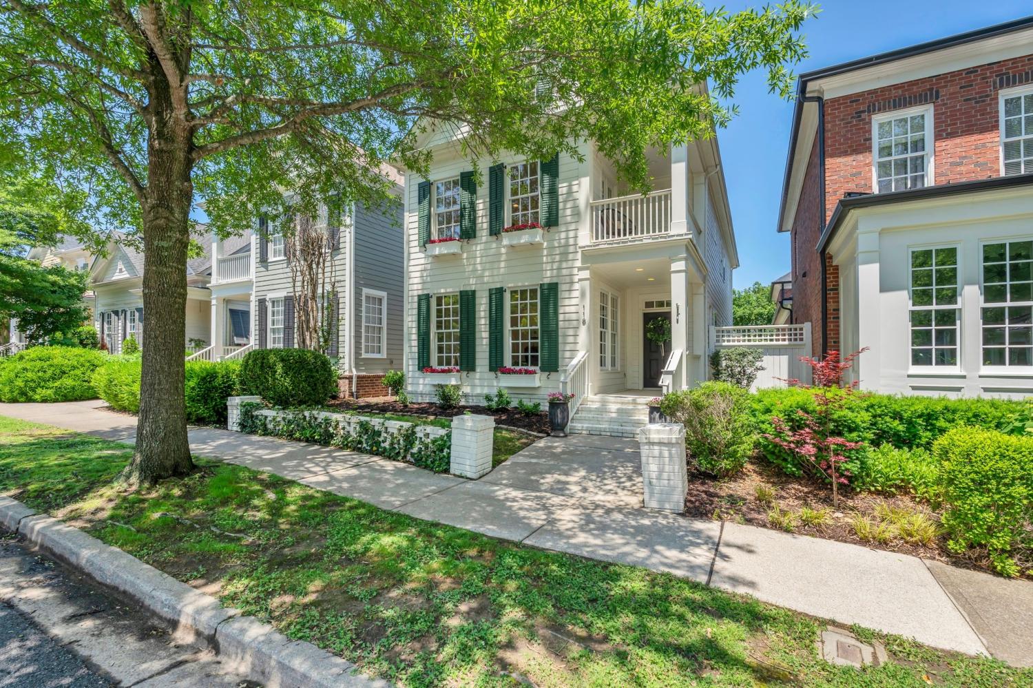 118-Jasper-Ave For Sale
