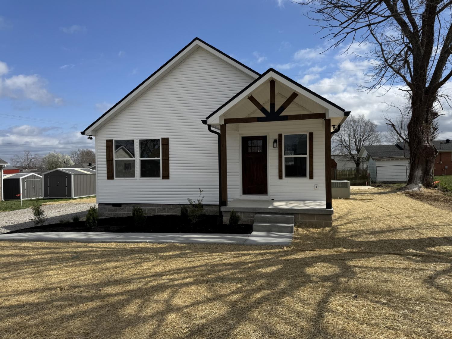 706-Courthouse-View-St For Sale