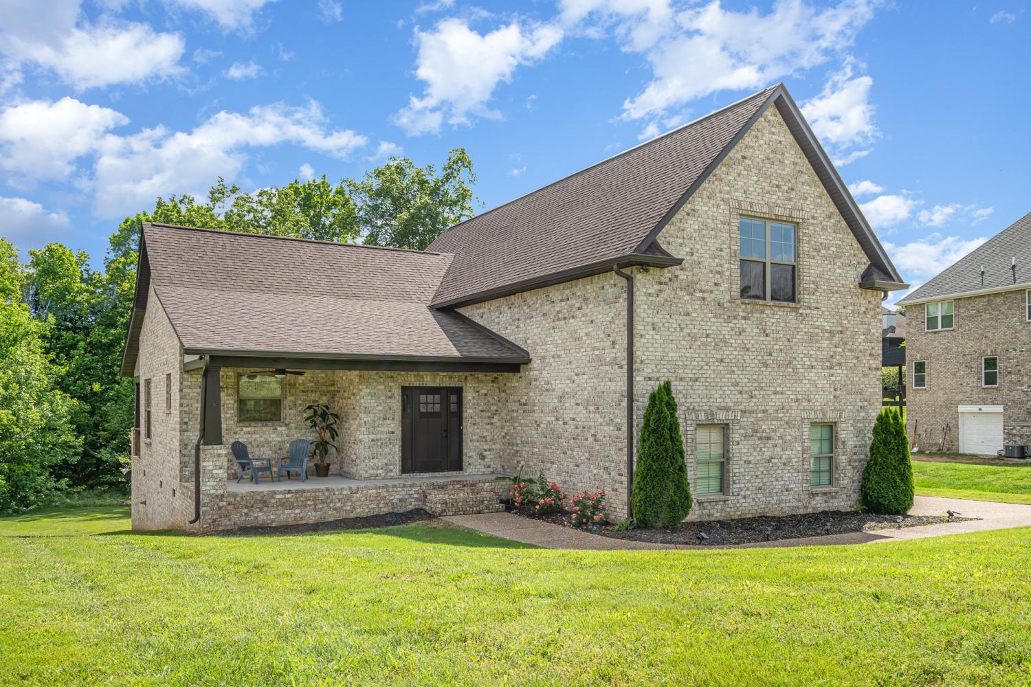 64-Harbor-Pt For Sale