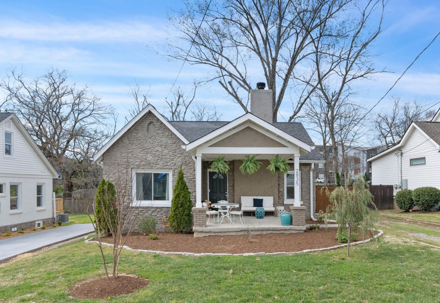 2835-Bronte-Ave For Sale