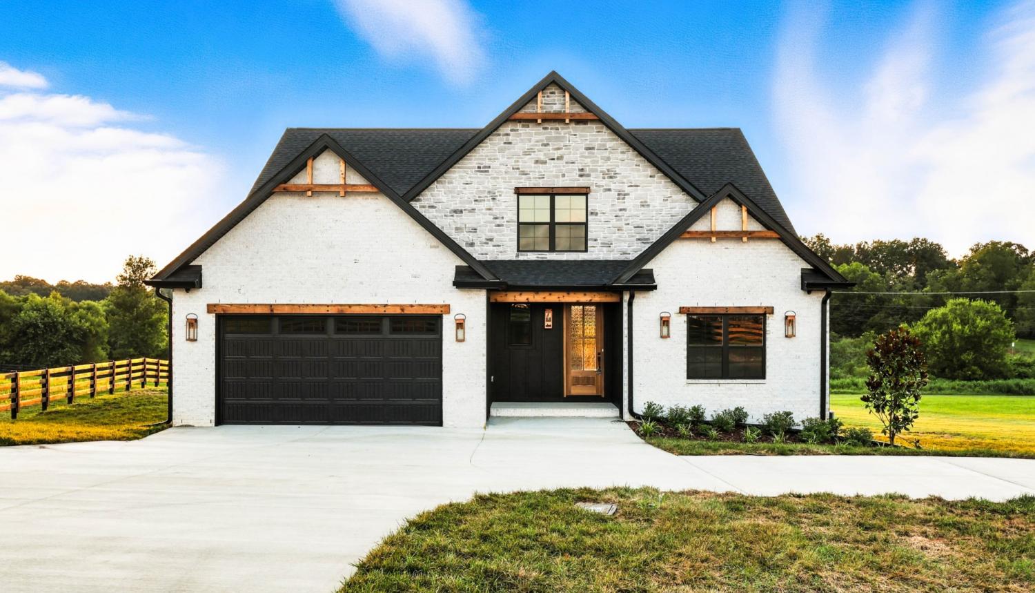 230-Hall-Ct For Sale
