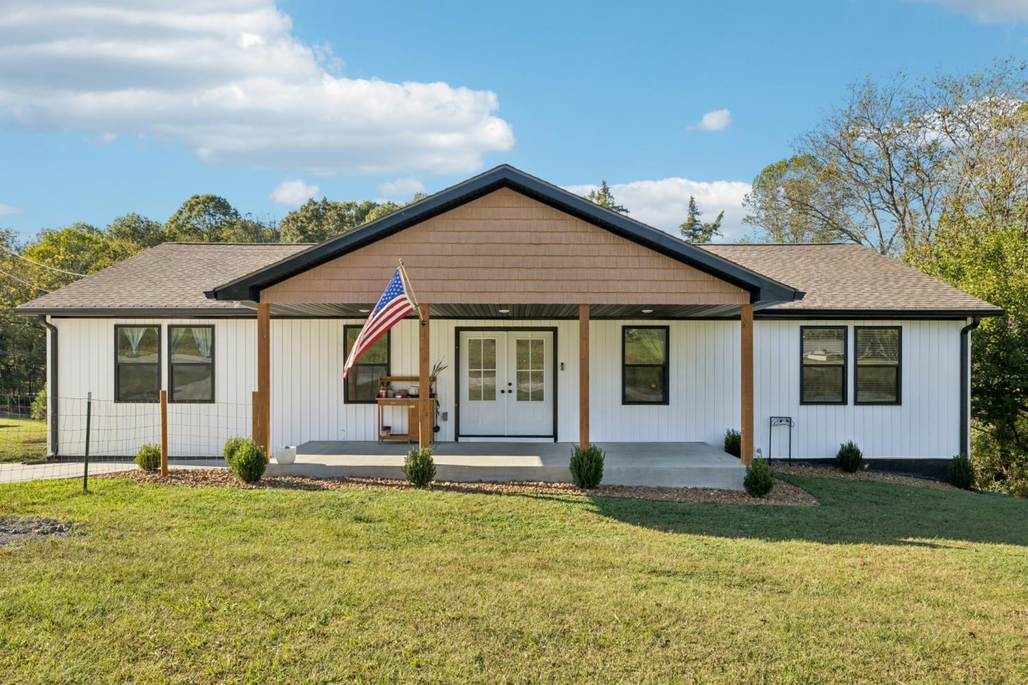 417-Defeated-Creek-Hwy For Sale