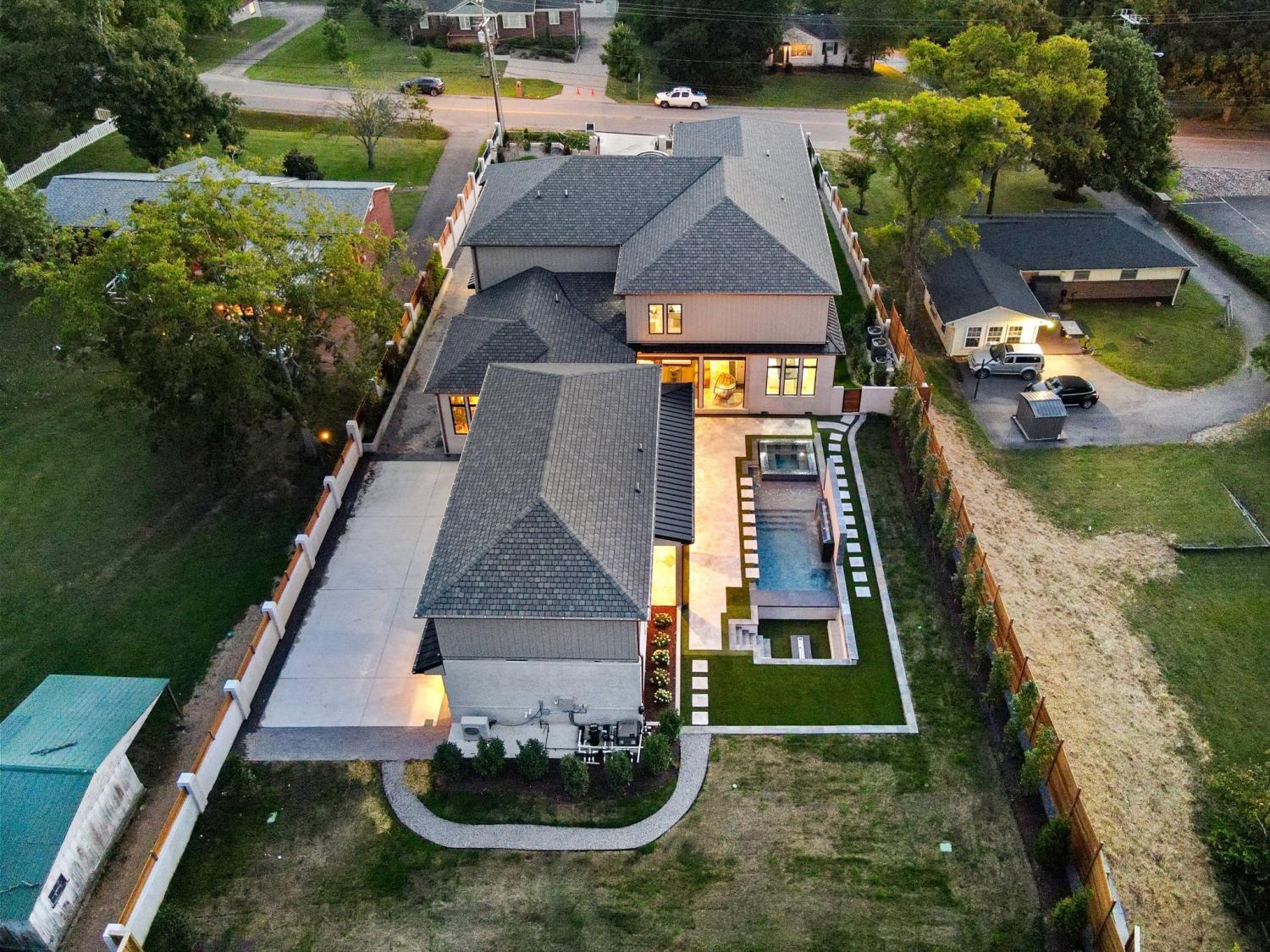 860-Brook-Hollow-Rd For Sale