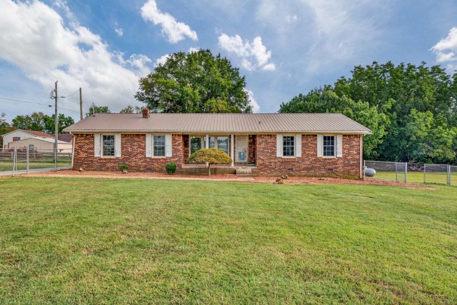 509-Limestone-Rd For Sale